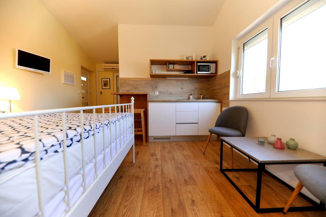 Apartments Meri-Puntamika Ζαντάρ Εξωτερικό φωτογραφία