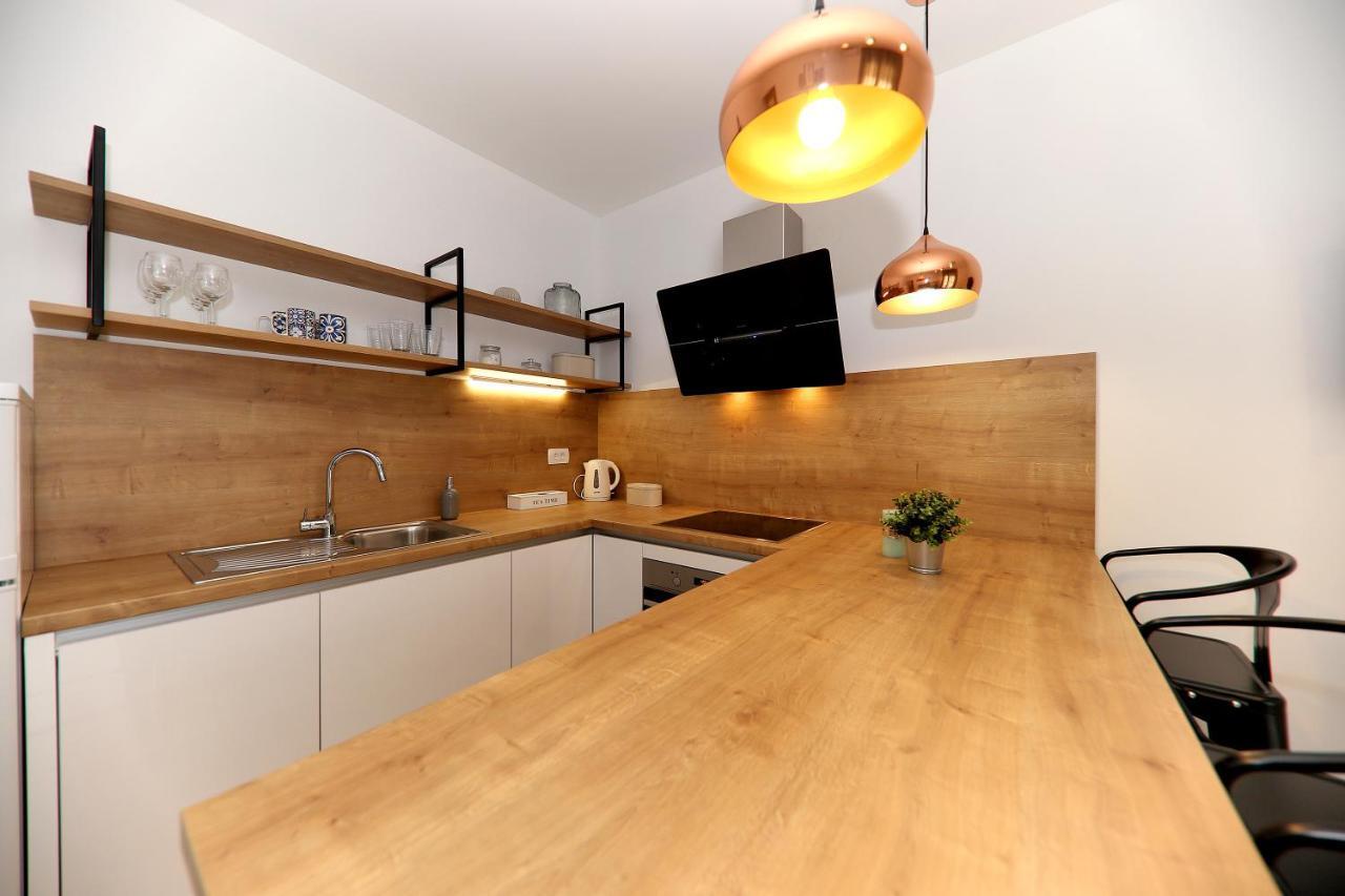 Apartments Meri-Puntamika Ζαντάρ Εξωτερικό φωτογραφία